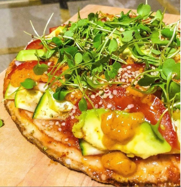 Organic Pizza Crust Pizzettas: The Way to Your Valentine's Heart (and Stomach!)